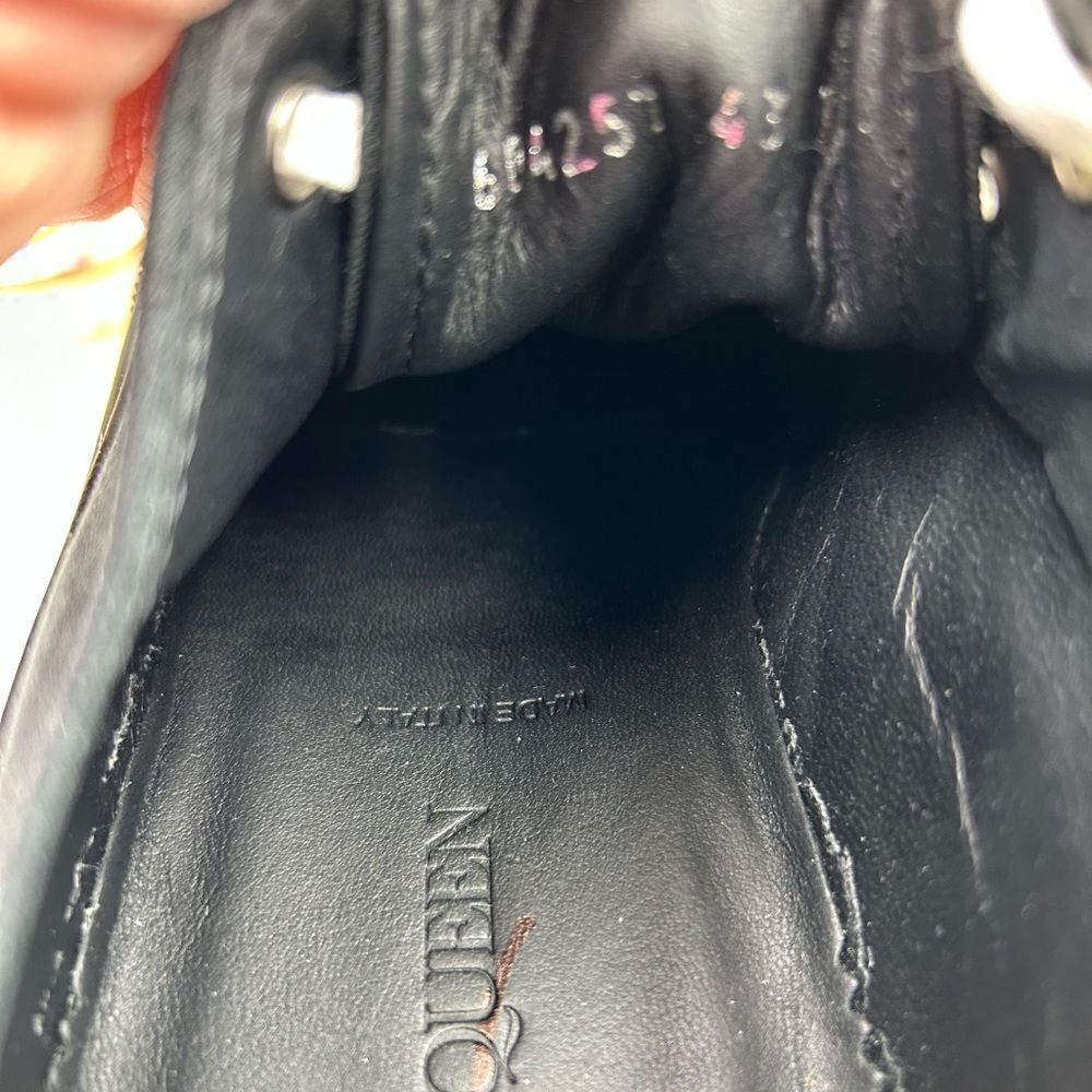Man Alexander, McQueen tread slick low top sneakers size 43 made in Italy - Picture 7 of 7